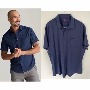 UNTUCKIT Men’s Regular Fit Performance Short-Sleeve Gironde Shirt in Solid Navy